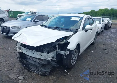 2014 Mazda Mazda3 I Sport из США, поврежденный, VIN JM1BM1K78E1194775